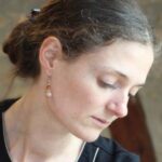 Emily Schmidt, praticienne en Gestalt massage – membre du Collectif Burn-Out